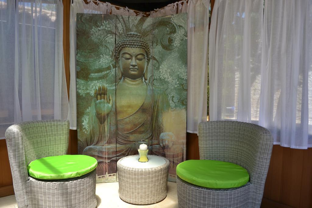Le Refuge Bed & Breakfast Mornas Exterior foto
