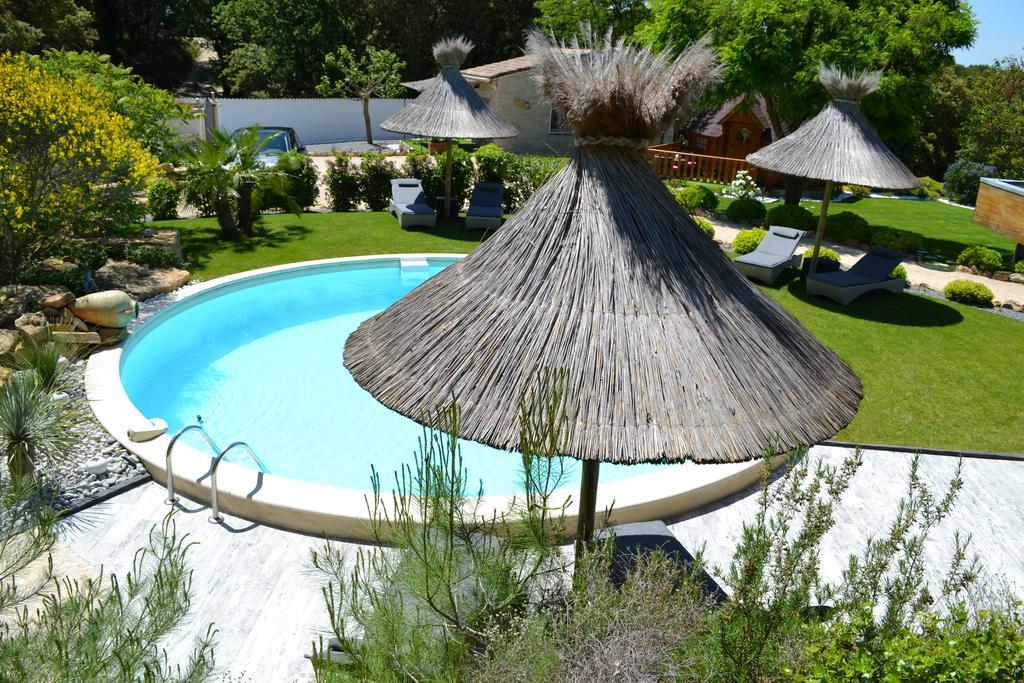 Le Refuge Bed & Breakfast Mornas Exterior foto