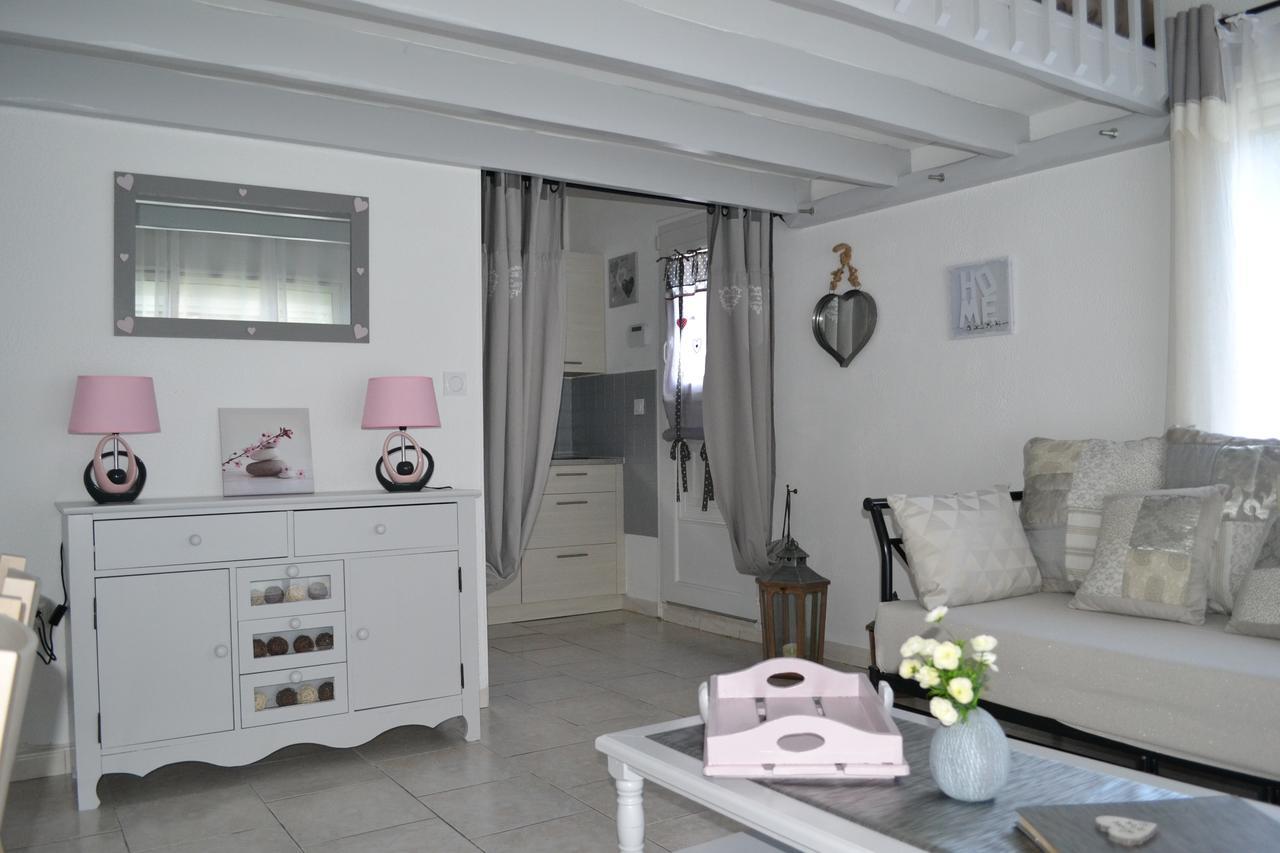 Le Refuge Bed & Breakfast Mornas Exterior foto
